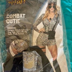 Used once Army/ combat costume, in good condition please see pictures